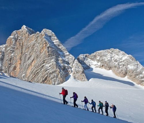 Skitouren gehen auf dem Dachstein Gletscher