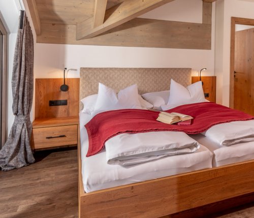 Schlafzimmer im Luxus-Appartement in herrlicher Natur am Fuße des Dachstein in Ramsau, Steiermark